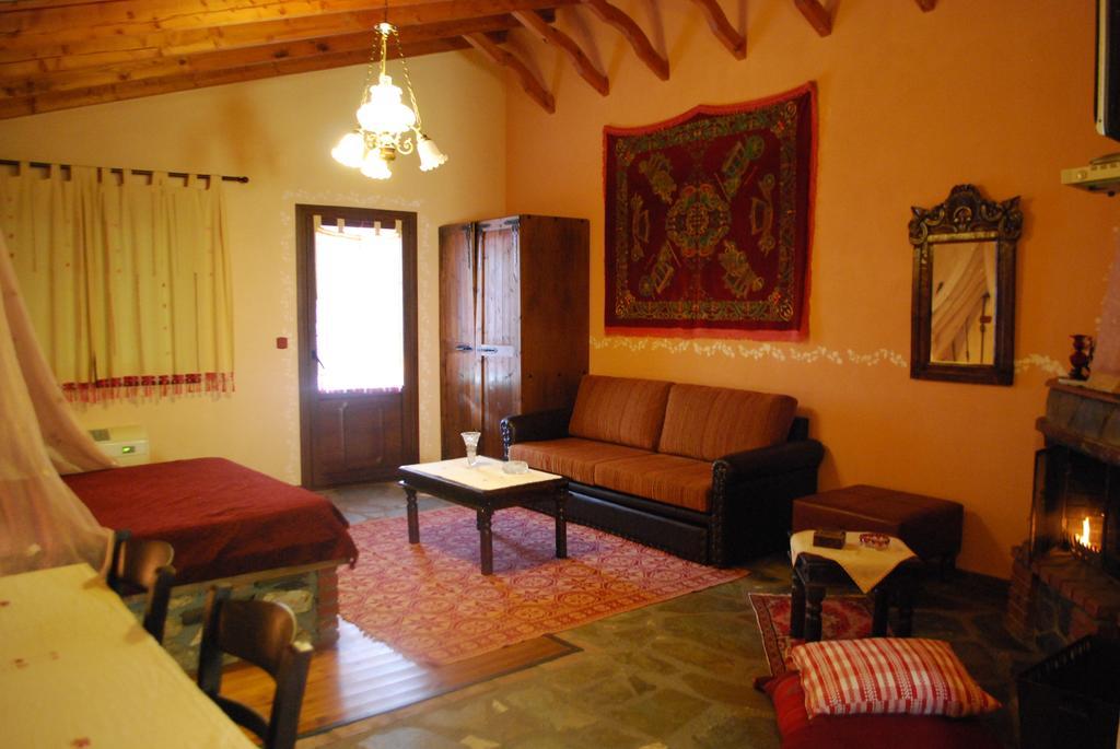 Tzivaeri Hotel Likodhromion Luaran gambar