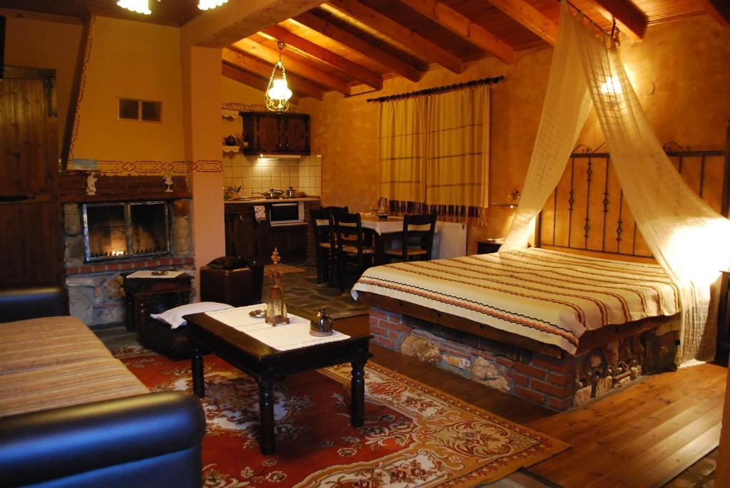 Tzivaeri Hotel Likodhromion Bilik gambar