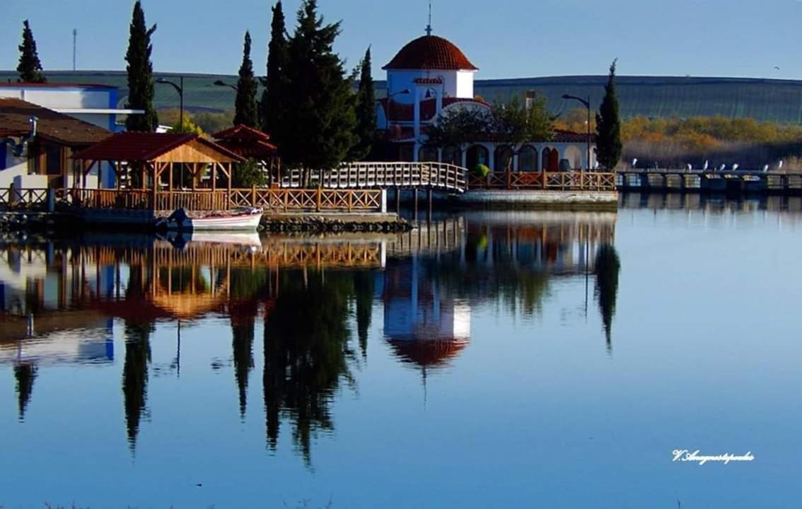 Tzivaeri Hotel Likodhromion Luaran gambar